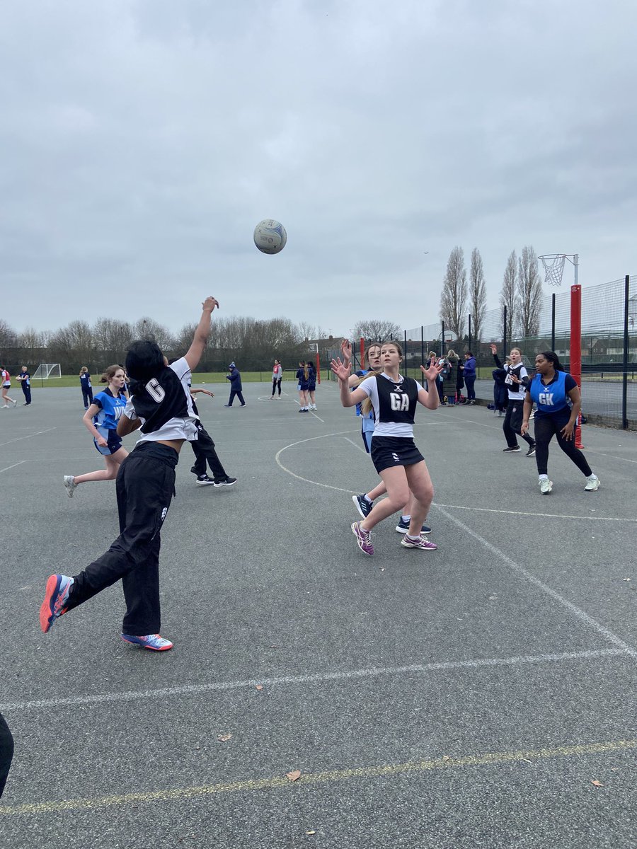 PatesSport's tweet photo. Lots of matches, lots of age groups and 3 schools all playing lots of netball! Thank you for a great morning, @HerefordCS and @MalvernStJames Schools! More pics to follow #patesnetball #netball #schoolsport https://t.co/pRO1bkTvD5