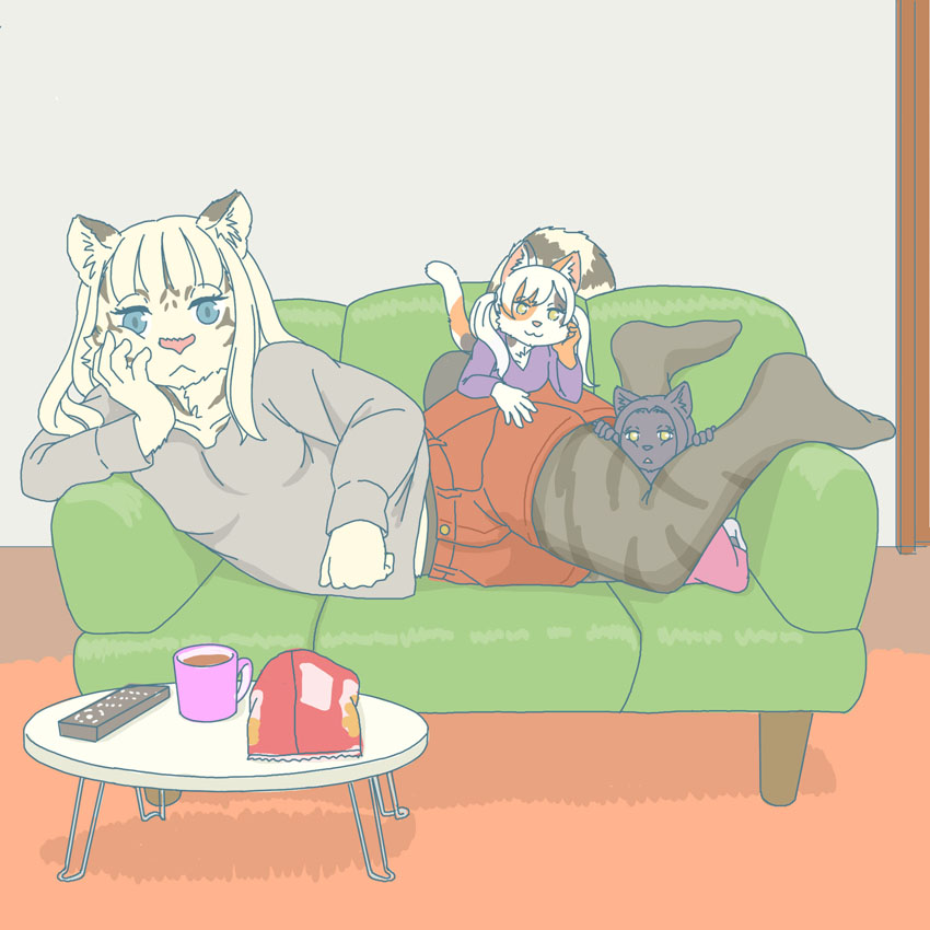 「友達とダラダラするホワイトタイガー 」|エカキ510（生物模倣組合）のイラスト