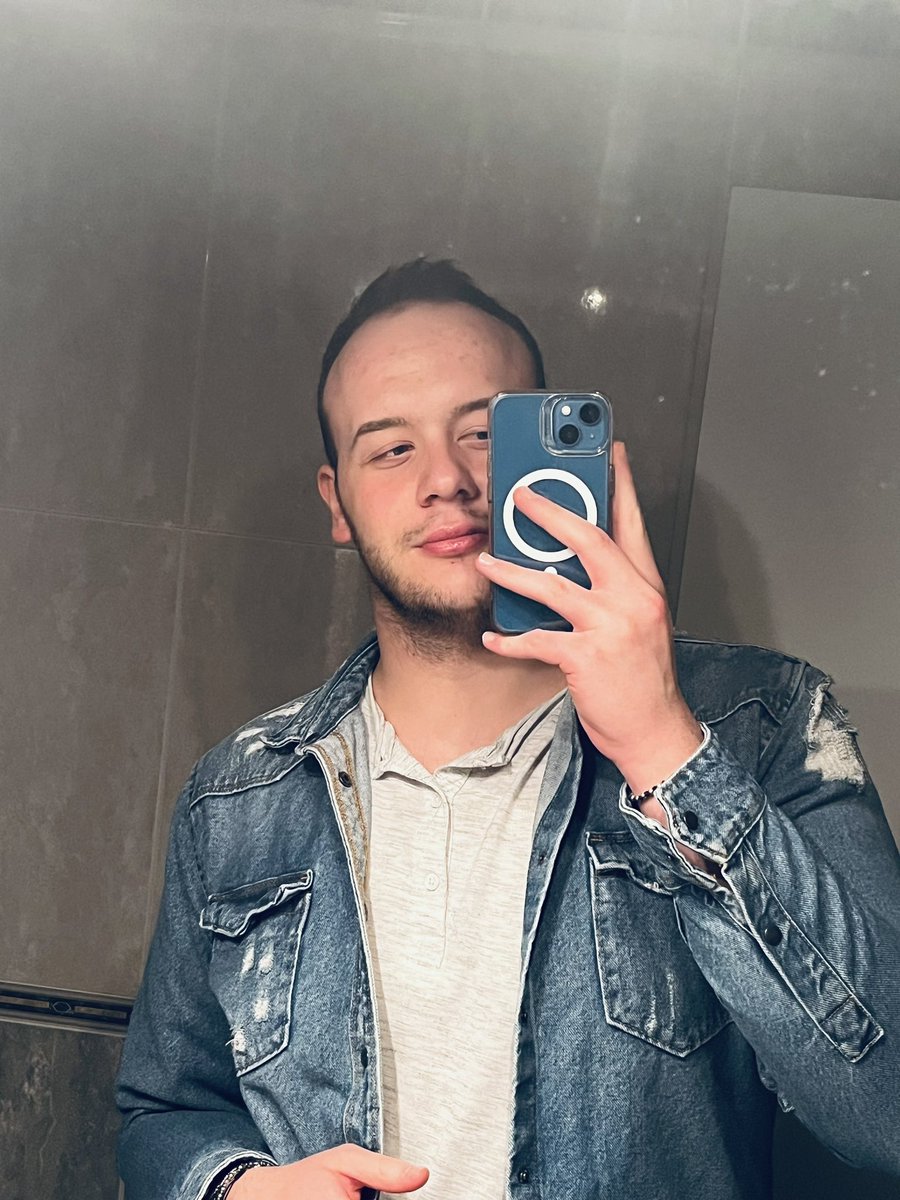 Coldboy❄️ tweet media