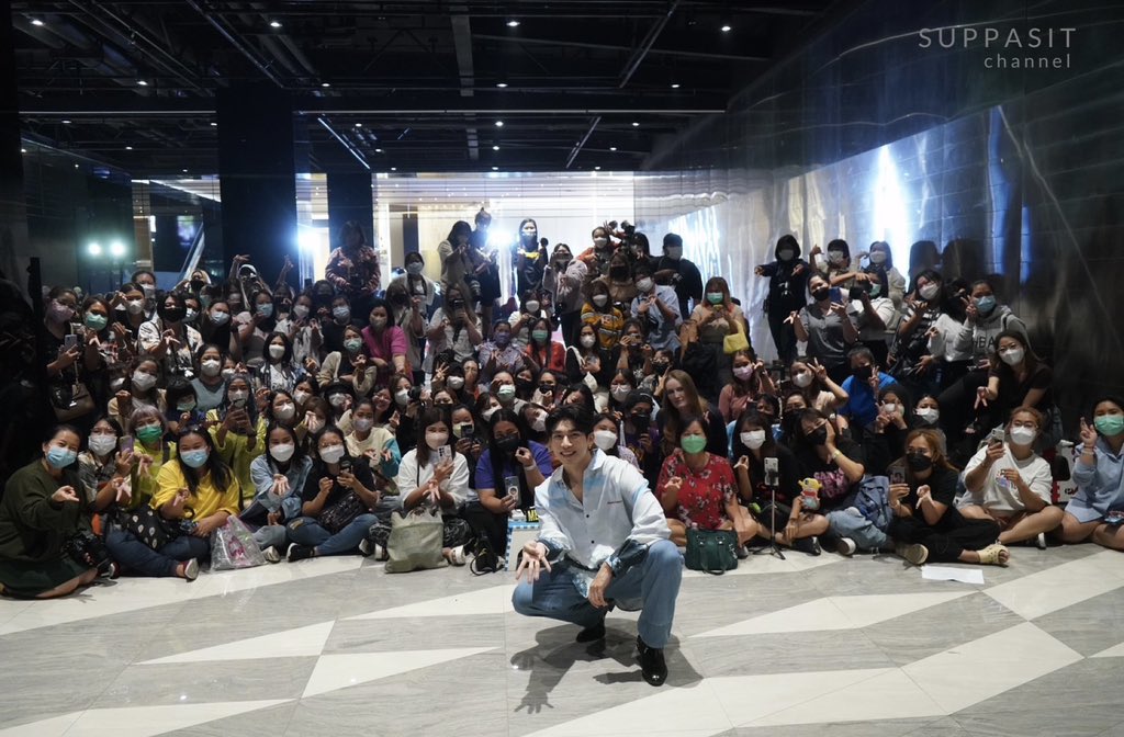 SolSkipperCo's tweet photo. ขอบคุณทุกคนมากนะคะ วันนี้ี่พี่มิวแฮปปี้มาก 🫶🏻

MEW YEVOLUTION 2023

@MSuppasit
#YEvolutionxMew https://t.co/MRJXEForzy