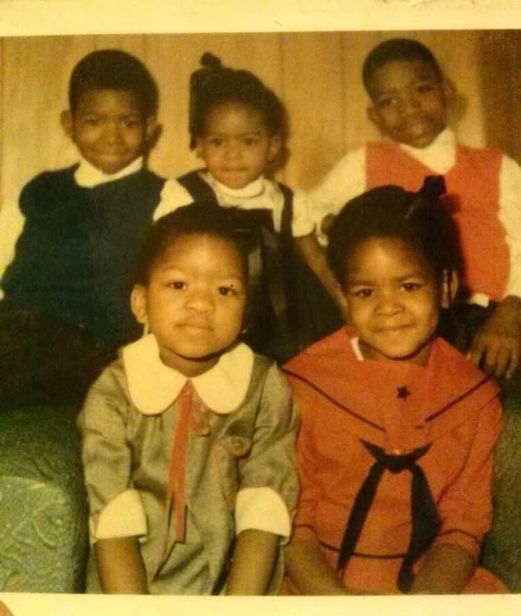 ProfNichols's tweet photo. When you're the youngest of five, you expect to get picked on. My brother (next to me in back with that grin on his face) fulfilled his sibling duties. Well done Jerry. Rest well now. (My other brother died in 2013.) #heartbrokenagain https://t.co/ub1Xv5oqMQ