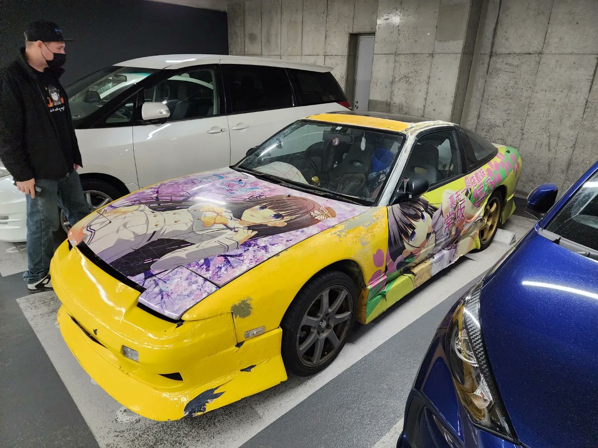 Went to UDX to meet up with a friend. Also got to see other itashas.