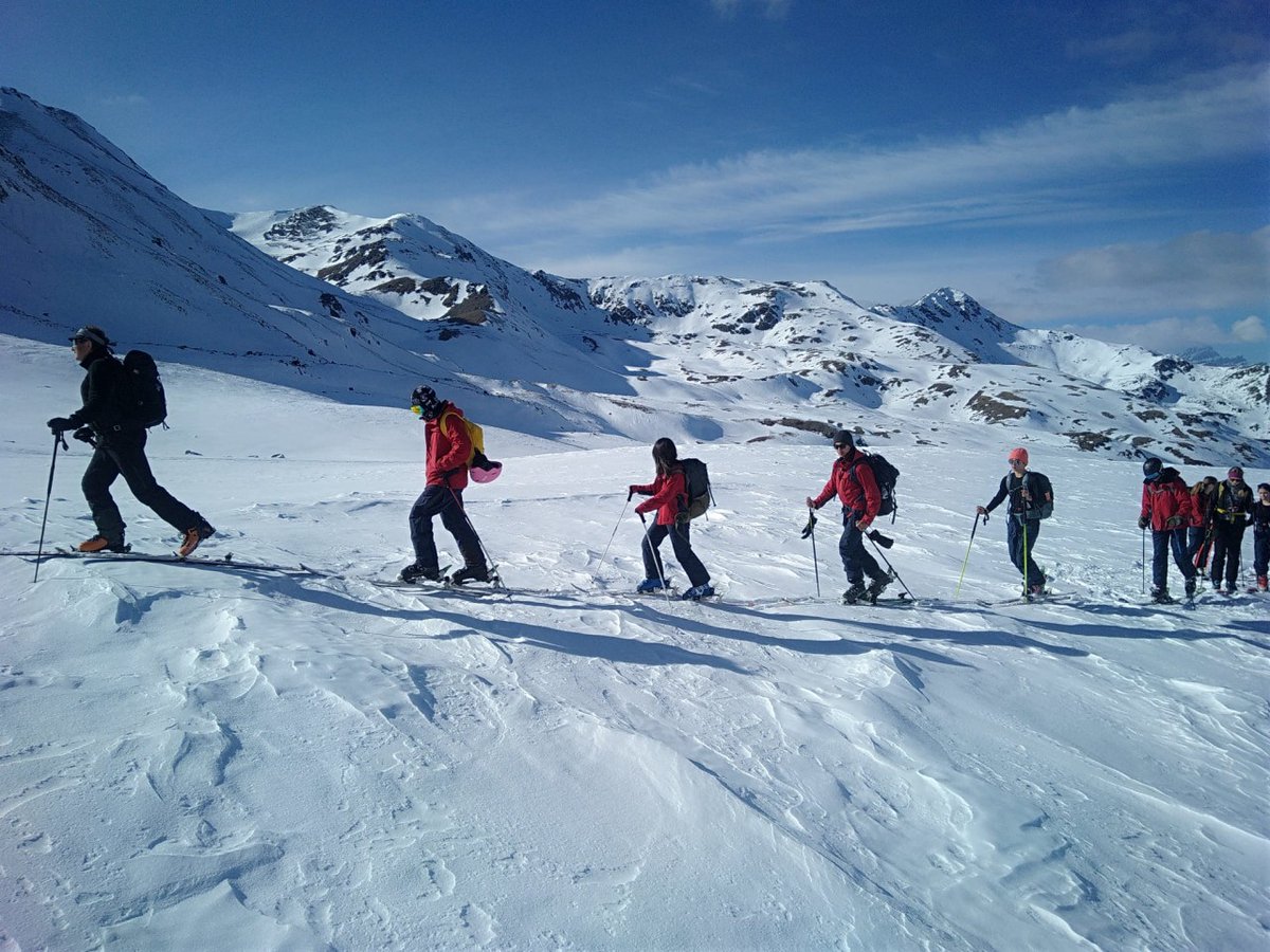 Amazing adventures as part of our #WinterLongEx –a great way to appreciate our environment and challenge ourselves in the outdoors. #boardingschool #internationaleducation #switzerland #outdooreducation