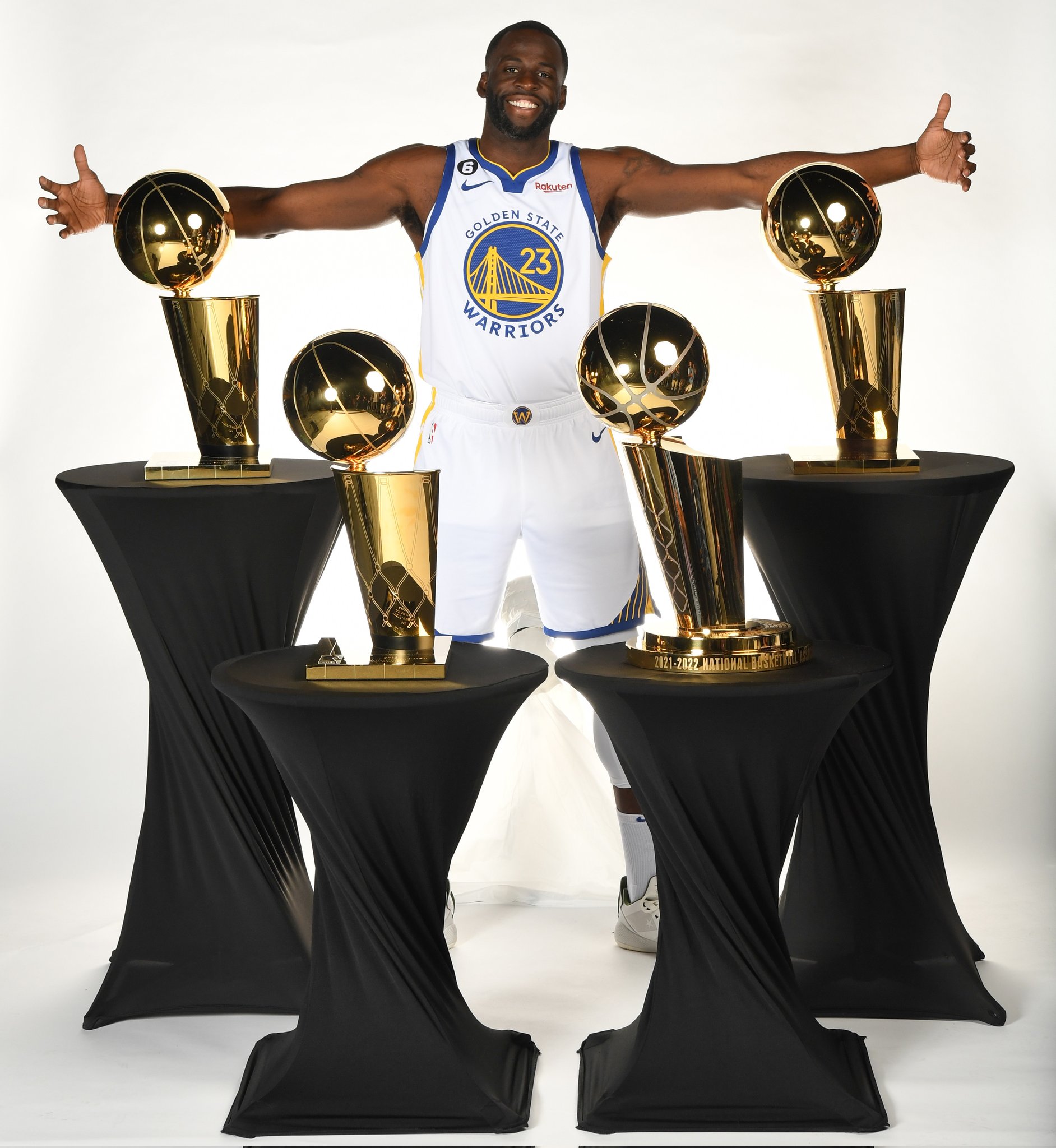 Happy 33rd birthday to the 4x champion, Draymond Green! 