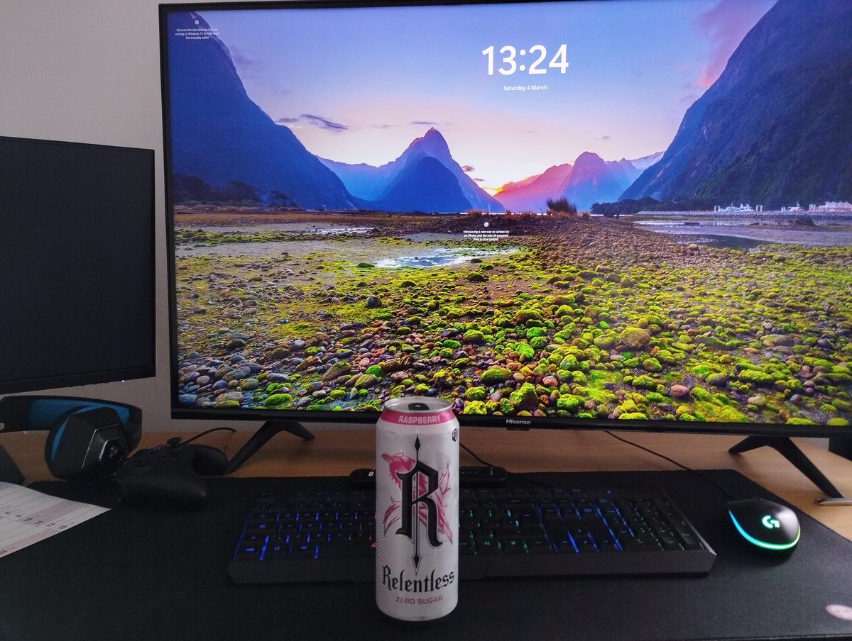 hotgod_net's tweet photo. #gamedev #fatalcrate do you need extra little boost when deving? https://t.co/oO5Y2zUwk8