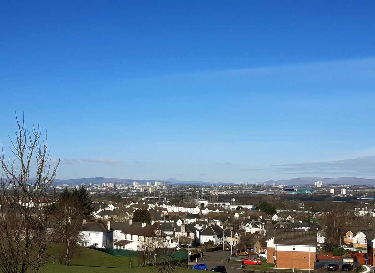 chr1stopherleo's tweet photo. #BelfastMarathon training week 9 ... another perfect running day with Glasgow basking in sunshine 🌞 helps make the slog feel less arduous!! 🏃♂️ 😓
#MarathonTraining #MASHathon #RiversideRunning #RiverClyde #GlasgowRunning #LanarkshireRunning #8WeeksToGo https://t.co/87547CsHH6