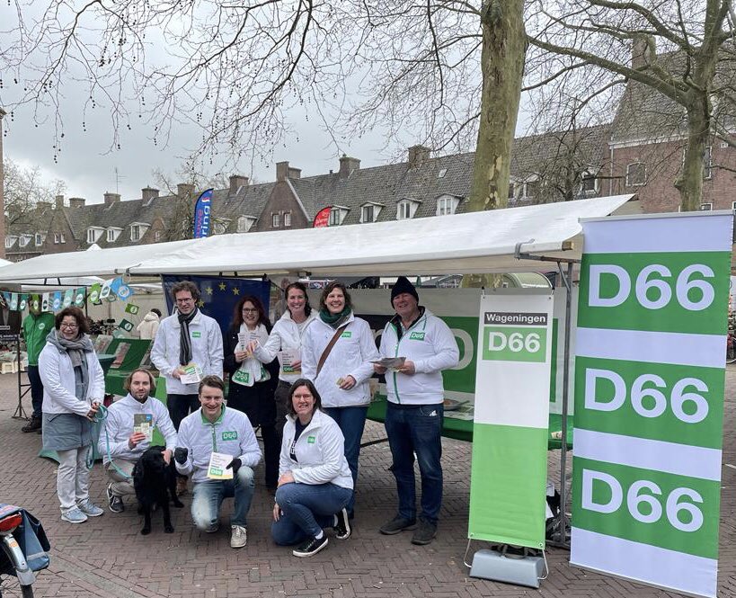 Vandaag op de Wageningse markt: veel mensen zijn het gepolariseer beu: ik ook. Laten we vooral luisteren naar elkaar en kijken wat er wel kan. Ga in ieder geval stemmen op 15 maart!