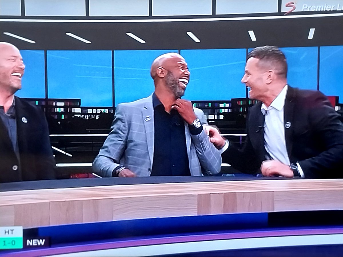 Nice to see Lucas Radebe as one of the EPL sports analysts 👌🏿👌🏿👌🏿👌🏿