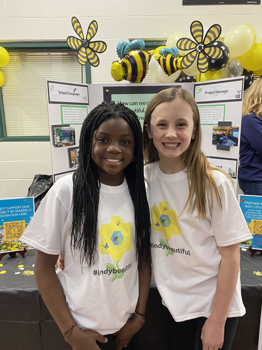 MrsGarman24's tweet photo. 5th graders from @INDY_Lakota lead a booth displaying our #indybeeutiful project which included inviting the community to make kindness rocks to be in a rock garden in our courtyard. 🐝🦋🌾 Pi Day is always a hit! @LakotaDistrict https://t.co/5jGKpCIX3t