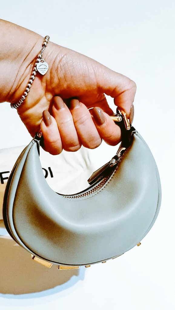 LoCobagtw's tweet image. Fendi nano fendigraphy 🔥🔥🔥 #FENDI #fendigraphybag
