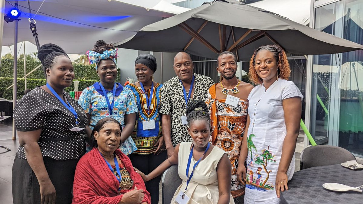 Fedhap_Plus's tweet image. La présidente de FEDHAP+ était présente à la Cop23 en Afrique du Sud avec d&apos;autres partenaires. Nous disons un grand merci à tous ceux qui contribuent à la lutte contre le VIH. #0 Discrimination,  
#0 décès liés au SIDA, 
#0 nouvelle  infection au VIH d&apos;ici 2030.