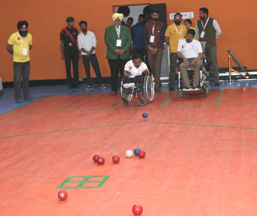 adgpi's tweet photo. To promote awareness &amp; popularity of Para-sports in the country &amp; society, #IndianArmy takes lead in the conduct of the 7th #Boccia National Championship at RAJRIF Regimental Centre, #NewDelhi. 1/2

#IndianArmy 
#Sports https://t.co/NNDF0eFu2a