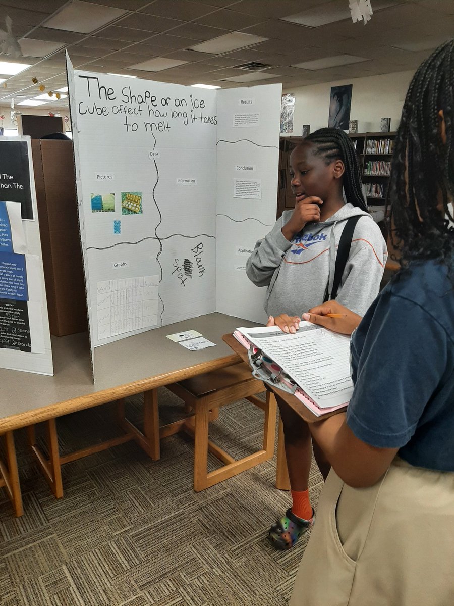ShapiroLeigh's tweet image. Science Fair success! #vcsscientists @HHSK8Knights @ElemSci