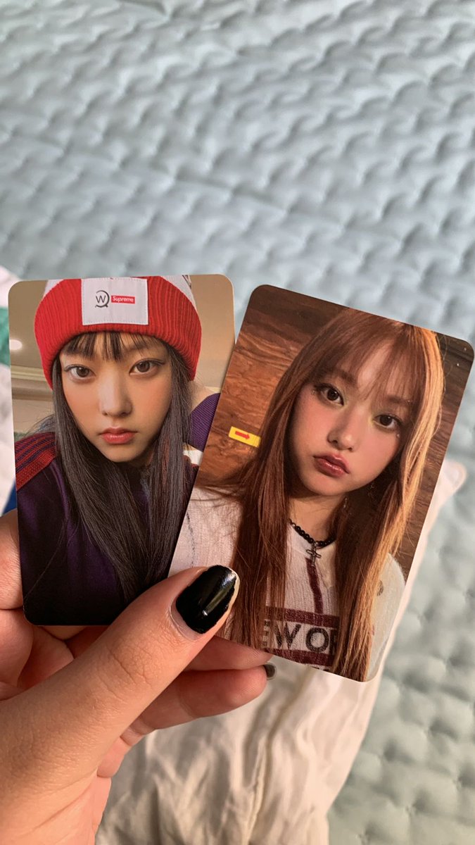 tfwsunn's tweet photo. feedback SUPER MEGA positivo para @kaibum2503 que fez ceg do weverse OMG e eu pude conseguir minhas haerins queridas 💋💋. elas chegaram MUITO bem embaladas e bem rápidas https://t.co/bxIuJNtfCf