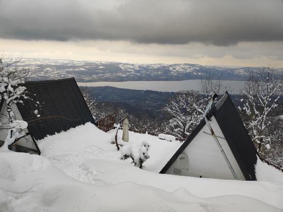 DibektasModi's tweet photo. #sapancabungalov #bungalov #seyahat #tatil #manzara #kar https://t.co/o1C8cHtJ9v