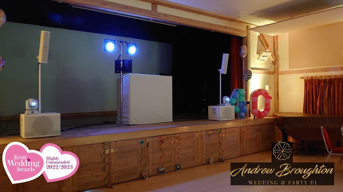 broughton_DJ's tweet photo. A great joint 40th birthday party at Egerton Village Hall

#PartyDJ #EgertonVillageHall #AshfordKent #KentParty #apeventsDJ https://t.co/UuE42hWvdJ