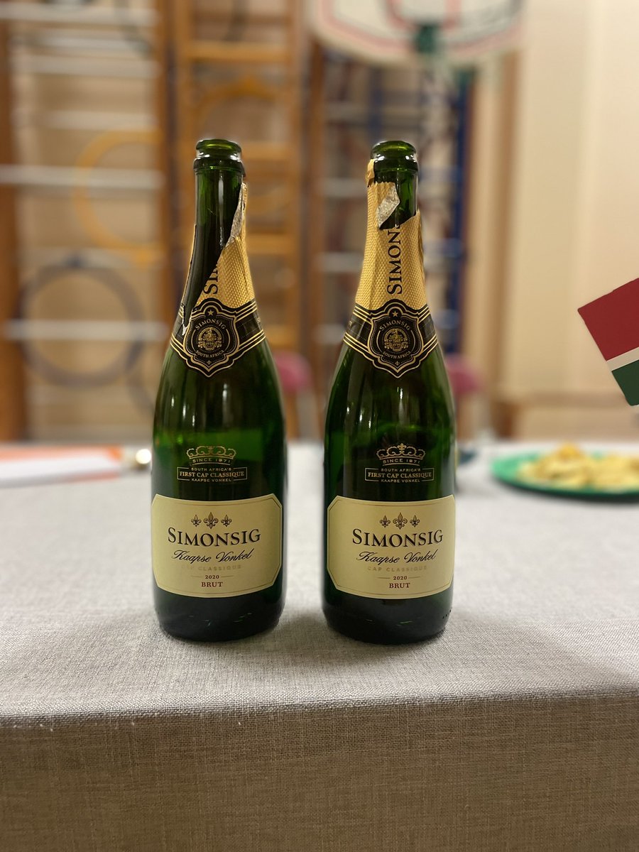 Lots of wine, lots of laughter with our fabulous host John from @liquoriceessex and lots of raffle prizes. Thank you to everyone that came along and all the local businesses who supported the event 🇿🇦💖