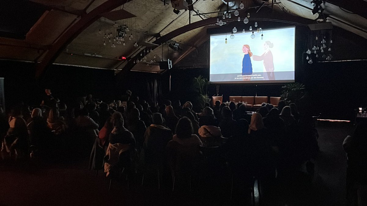 ENoMW's tweet photo. A fantastic gift of video animation and a full room, for the premiere of our film #MothersOfTheWorld directed by a Vaishnavi Sundar @Vaishax @limesodafilms inspired by the stories of 5 migrant/refugee mothers, that you can now watch online: https://t.co/nZ319VuKlV #MumsatWork https://t.co/JTjmmnIdsg