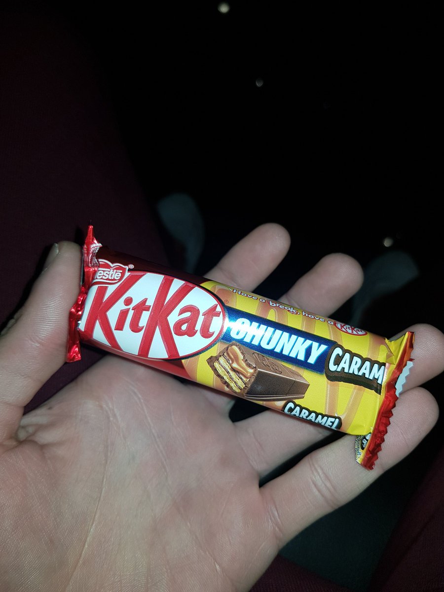 BasicallyBRoll's tweet photo. Where is the rest of my kitkat? They're like a inch smaller now @Nestle #kitkat https://t.co/wemMxkxL4N