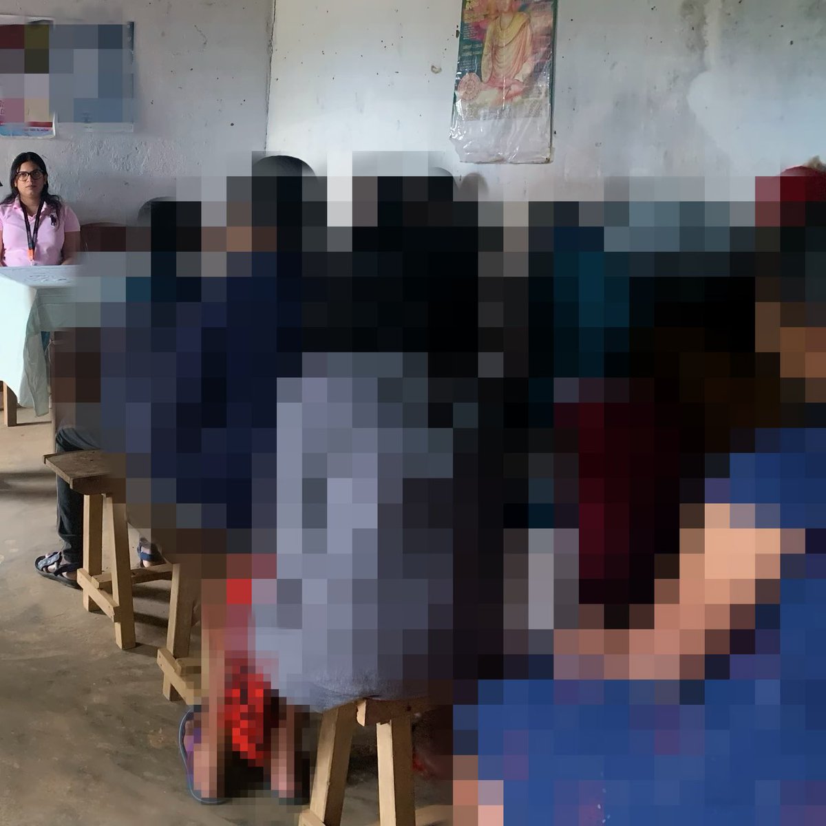 AraliyaT's tweet photo. 1/3 Finished all my meetings with the team & community one evening in #Walapane this week & went into the field where the children were living.
I took the time to speak to a few Children’s Clubs, went through their amazing work, encouraged them & let them know that we are doing https://t.co/RLnuyHmv08