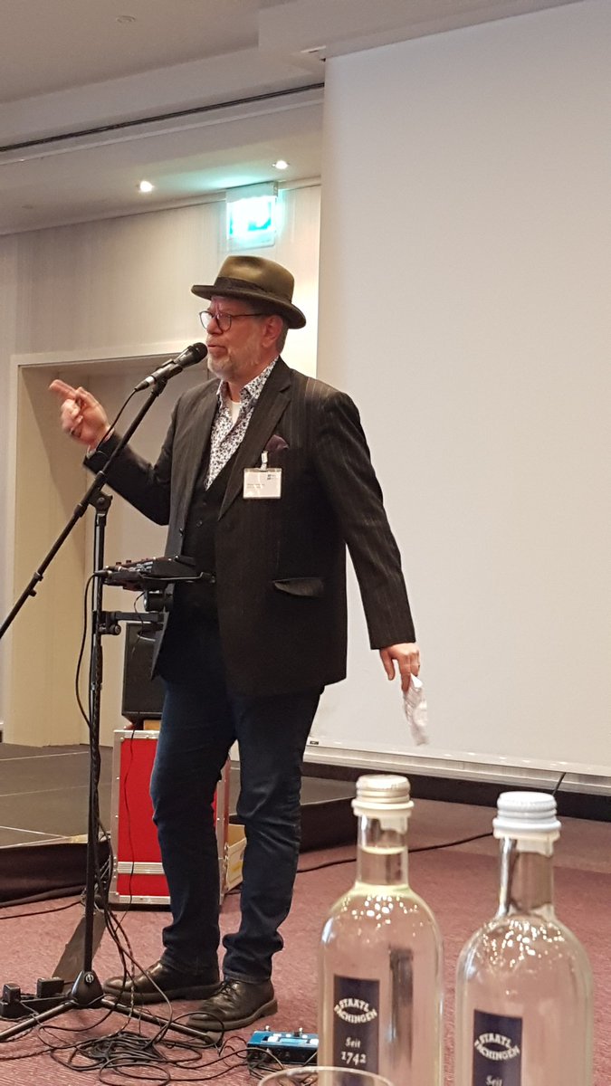"Bist du ein Termi oder ein Onto?"
#DTTSymposion2023 Ausklang mit Dad's Phonkey
