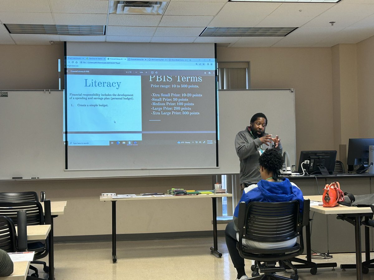 Curriculum_TCS's tweet photo. Heywood Elementary Principal, Maurice Sadler, shares methods to integrate PBIS and Financial Literacy at the WSU Learn Local Conference. Sharing effective practices to help students learn. https://t.co/M0AXvoT0Pi