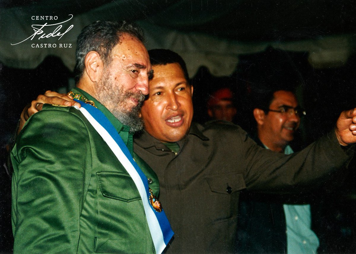 #Chávez:"Sólo soy un individuo colocado en una circunstancia, pero lo más hermoso es que el tránsito de la vida de un individuo contribuya de alguna manera al despertar, al crecimiento de la fuerza colectiva. ¡Eso es lo importante!". #ChávezInfinito #ChávezCorazónDeLosPueblos