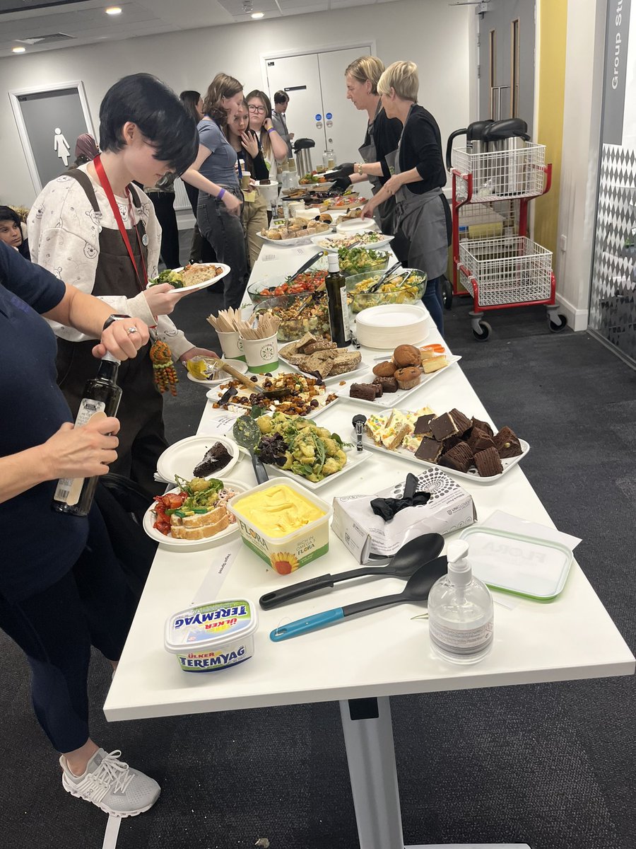 HopeCollective2's tweet photo. A recurring theme with every Hope Hack where young people attached to @iwill_movement @YouthEndowFund @coopukcampaigns Peer action collective asking “WHY” aren’t we working more joined up with Hope Collective? 🤷♂️ #Reimagined https://t.co/HVKUZsSrXe