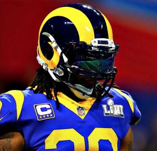 Jim Weber on X: I will never understand how anyone thinks the new L.A.  Rams uniforms are better than the old L.A. Rams uniforms. 🤷   / X