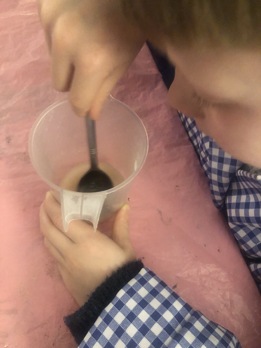 LearningLog1's tweet image. @laceygreenpa #LGPAScience Step two in creating a geode: mix crystal growing powder before pouring into the plaster bowl. Then leave for up to two weeks and watch the crystals start to grow as the water evaporates!