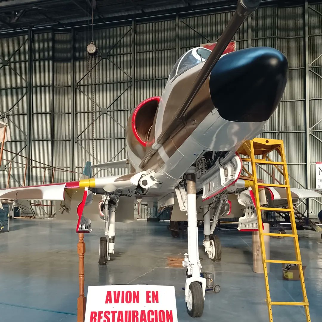 gonzaconti_18's tweet image. Hoy acá en mí 2da casa el museo nacional de aeronáutica de #Moron poniendo en valor el #A4C #Skyhawk 
#Malvinas
