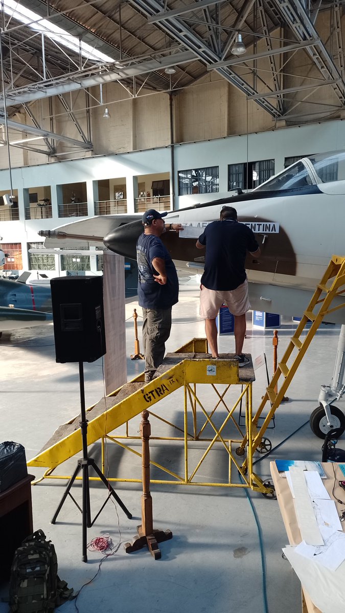 gonzaconti_18's tweet image. Hoy acá en mí 2da casa el museo nacional de aeronáutica de #Moron poniendo en valor el #A4C #Skyhawk 
#Malvinas