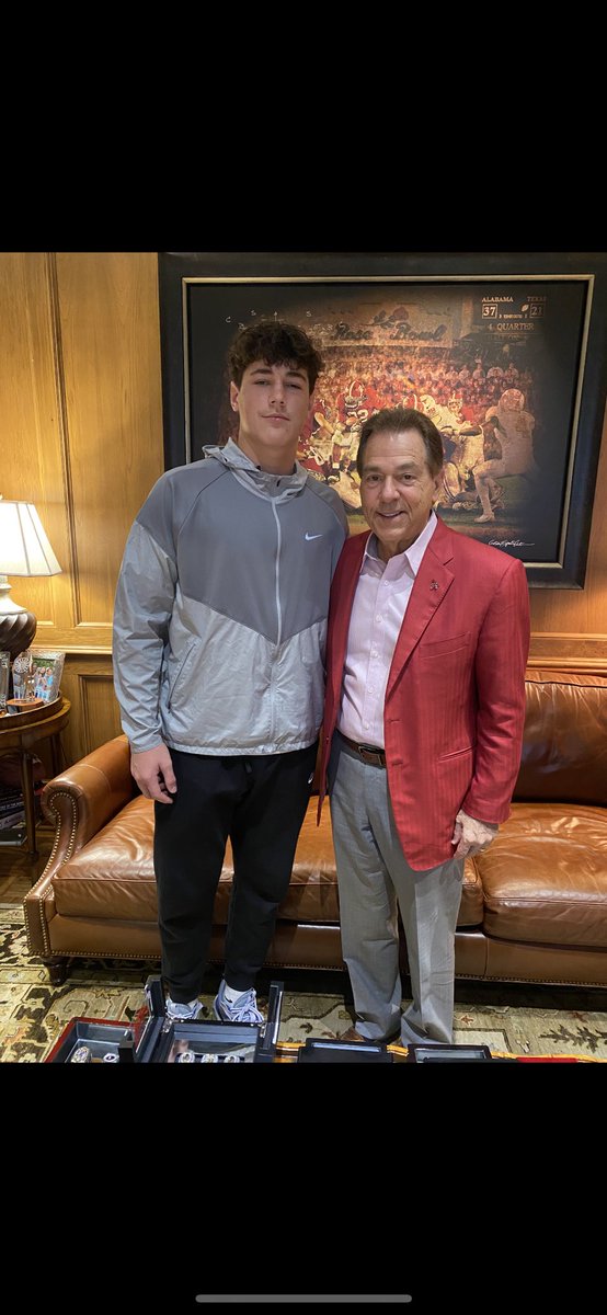 I am beyond blessed to receive an offer from the University Of Alabama!! <a href="/T_Rees11/">Tommy Rees</a> <a href="/FBCoachWolf/">Eric Wolford</a> 
<a href="/RileyElite3/">Riley Howard III 🇲🇭</a> <a href="/_Elite3/">ELITE 3</a> <a href="/clintbrew247/">Clint Brewster</a> <a href="/ChadSimmons_/">ChadSimmons</a> @SeanW_Rivals <a href="/qbcoachrr17/">Ramon Robinson (RR Elite QB Academy)</a> <a href="/QBC_Nashville/">QB Country Nashville</a> @NCSathletics #Elite3🔺 #RollTide