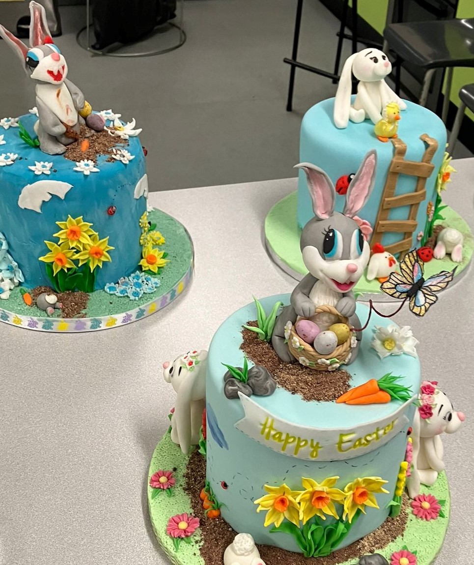 AdultEduIre's tweet photo. Some more photos from the past few weeks!

#italiancookery #bakingcourses #weddingflowers #cakedecorating #eastercakes #adulteducation https://t.co/iSfwakK7af