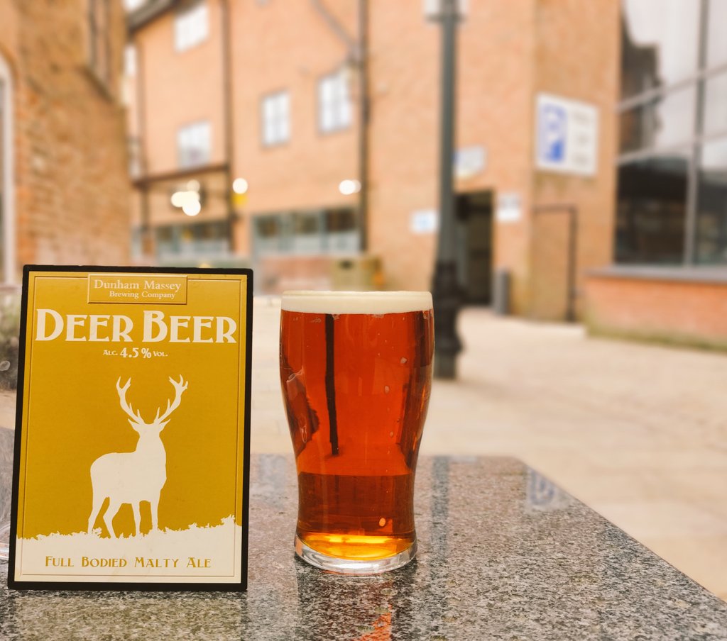 How much?!

No, deer not dear. Our classic malty 4.5% bitter Deer Beer is back on sale. At the not so dear £4.15 a pint! 

#realalepub #realale #saturday