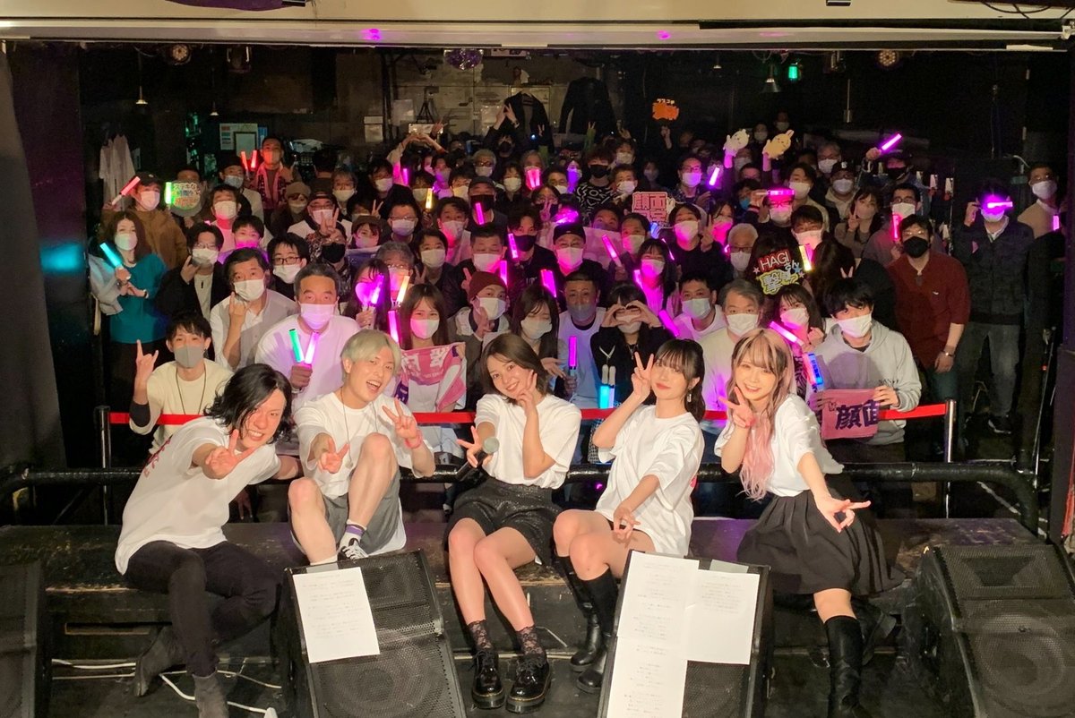 sassa1203's tweet photo. 今日のちゃあスケ
#長月翠 #やりたいことやってみーたん
#Ayano #HAGI #AtsuyuK!
#ちゃあをさがせ~😁
#AVEST2023
#AliA
#TRiDENT
#初音 #初音茶屋
#今日の戦利品を添えて🥰 https://t.co/xneOVqOiqN