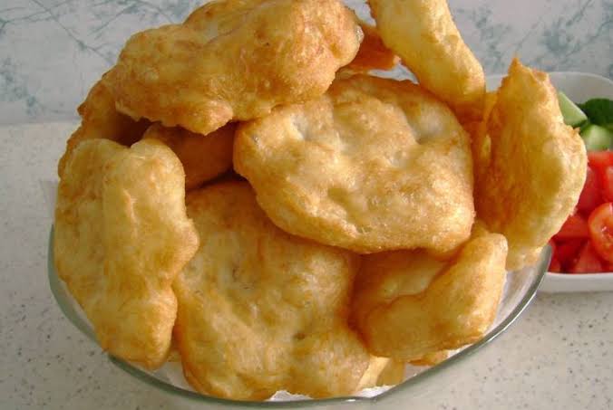 nocontextrakya's tweet image. Trakya'nın her yerinde adı farklı söylenen hamur " lokma "