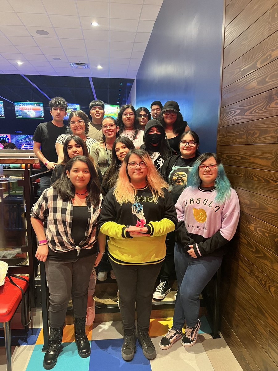 VeroCasiano's tweet photo. After a day of competitions and Leadership Conferences with @txbpa our BPA members had a fun evening at Main Event. We’re so proud of the hard work they’ve done so far. Another day of competitions and events today. @JFKennedyHighS @EricMar10422150 @mandykf @Christopher40_ https://t.co/9HXrPjpUaO