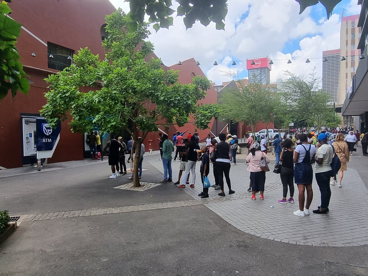 I am intrigued. People are queuing for ATM's on Saturday in Johannesburg to do their banking while I understand the banks in <a href="/SouthAfrica/">Visit South Africa</a> have great banking apps to bank digitally. Are so many people unbanked here and can they then use ATM's?