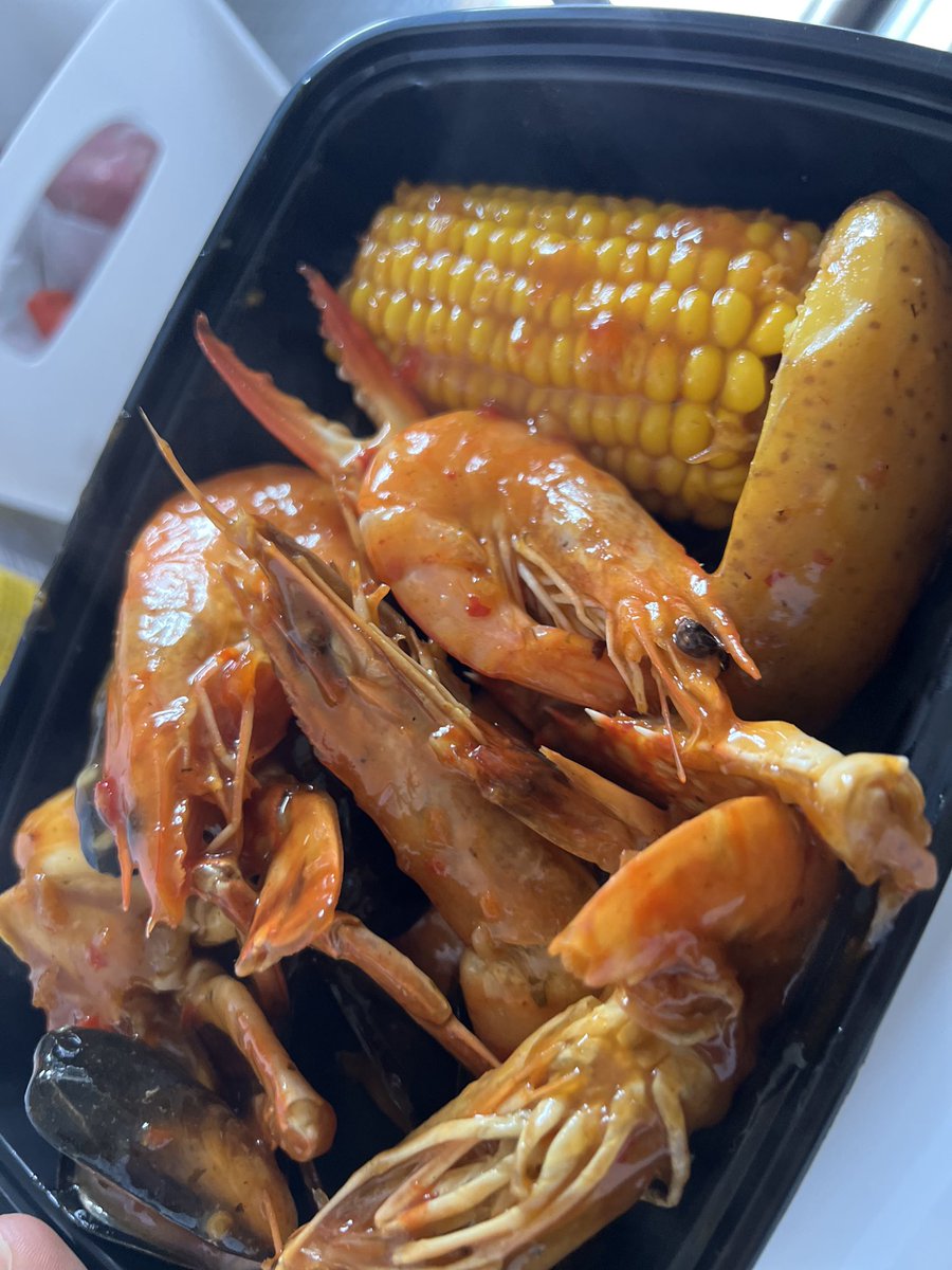 ChefOG__'s tweet photo. Seafood Saturdays #Shefield 📍👨🏾🍳🇬🇧 https://t.co/kNORLFIbG5
