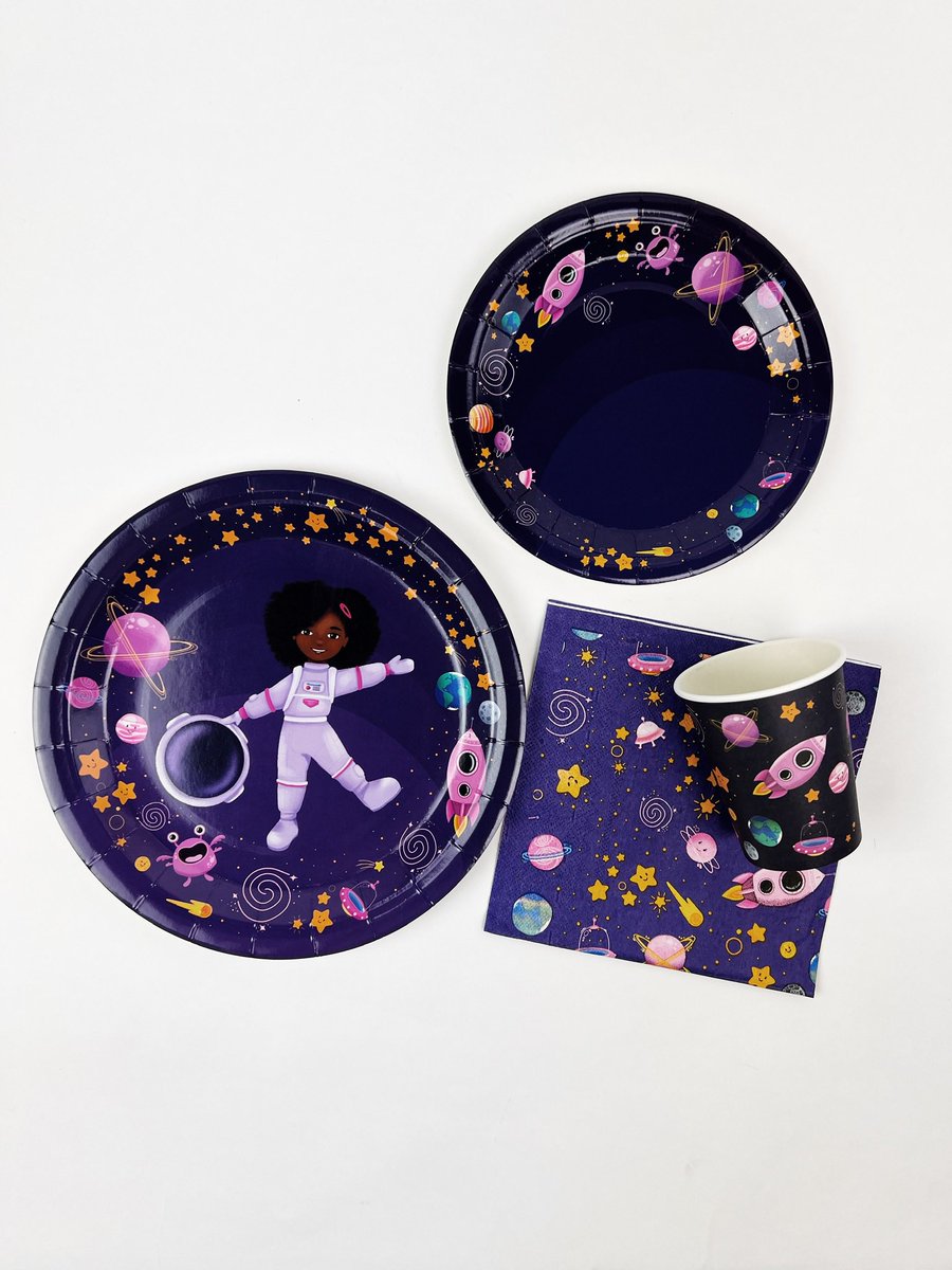AnnaPookieShop's tweet photo. @Target will carry my party supplies and other products on shelves in 2024! 🎯 

#manifest #manifesting #manifestation #target #party #birthdayparty #celebrate #womenshistorymonth #supportblackbusiness https://t.co/tIqGUfRExA