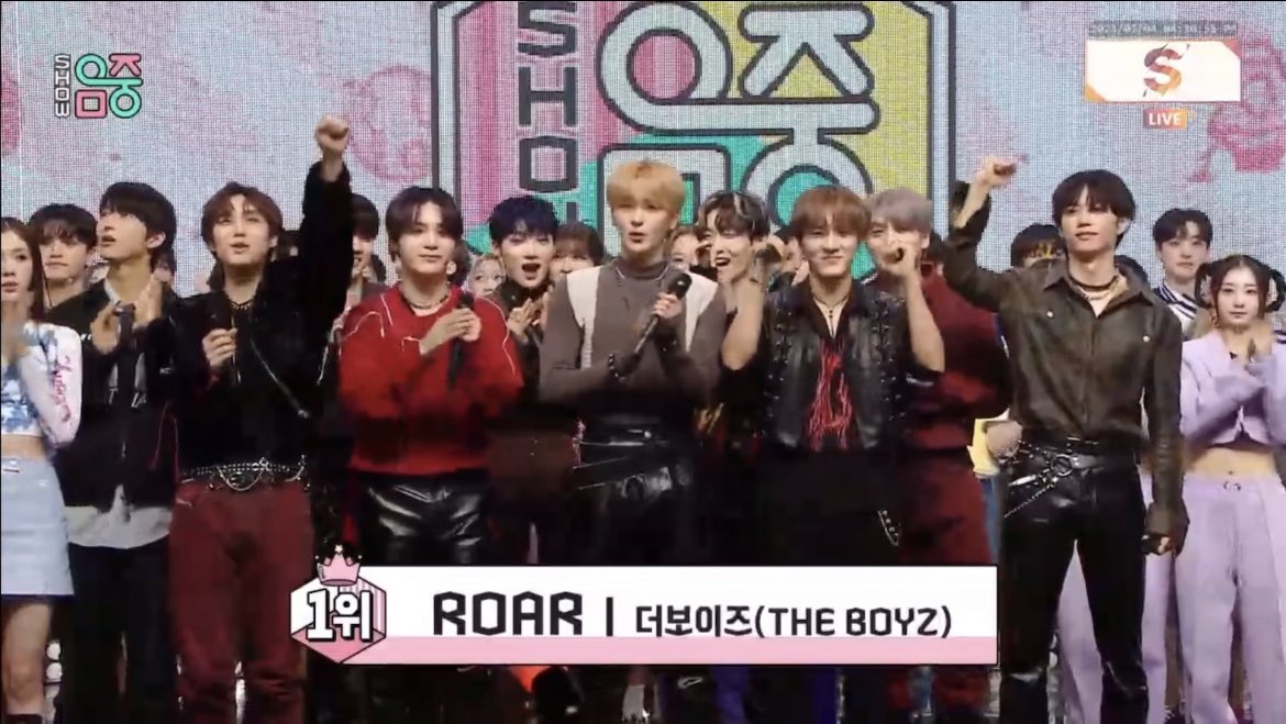 vxxneko's tweet photo. I want to properly congratulate you on your #Roar3rdwin ! The Boyz and TheBs has worked hard together. I'm always proud of you. Let's make more happy moments in the future. @WE_THE_BOYZ luv ya :> https://t.co/KtWoPenwo2