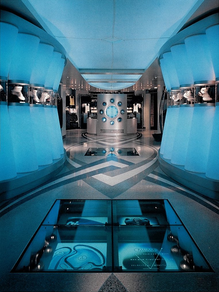 3CC0__'s tweet photo. Niketown NYC (1997) https://t.co/fMQgYlPwyp