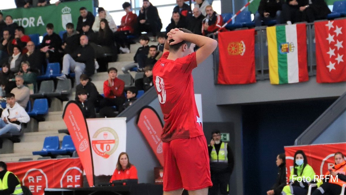 🗞️ Gran Campeonato de nuestro #capitán <a href="/Aa911Miguel/">miguel_a911</a>, cuajando una más que brillante actuación ante <a href="/ffrm_es/">FFRM</a> y hoy ante <a href="/FFCM_es/">FFCM</a>, y de propina nos regaló 3️⃣ ⚽⚽⚽ golazos

También felicitar al resto de la <a href="/RFFM_FutbolSala/">Comité de Fútbol Sala - RFFM</a> que nos hizo disfrutar y soñar con la #Final

#VamosUNION