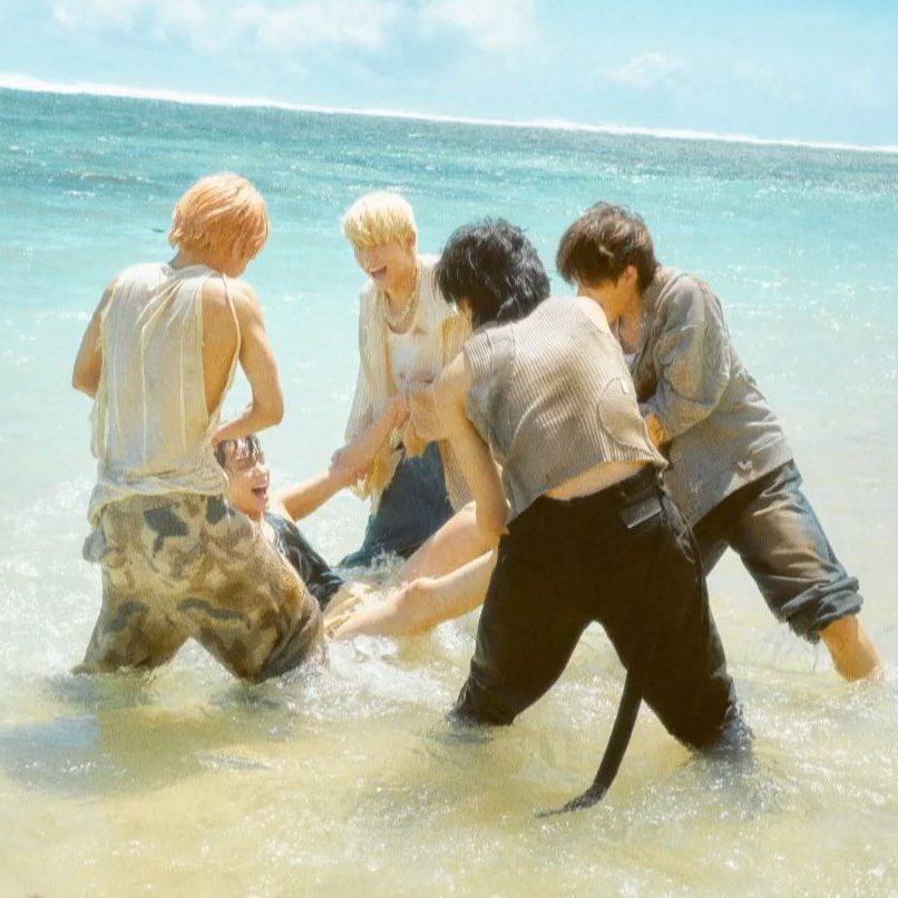 YEONme_913's tweet image. 最愛
#ToFOUReverlandWithTXT
#TXT_4th_Anniversary
#투바투와함께한4년내일도함께할우리