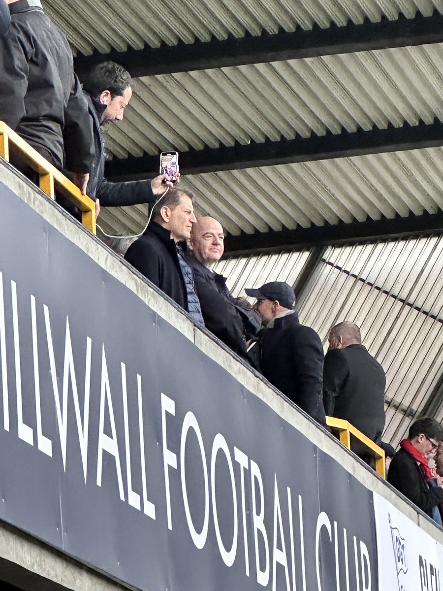 jack_clarke's tweet photo. GIANNI INFANTINO, THE FIFA PRESIDENT, IS AT THE DEN?! 😂😂 #Millwall https://t.co/Urw5nEdi9l