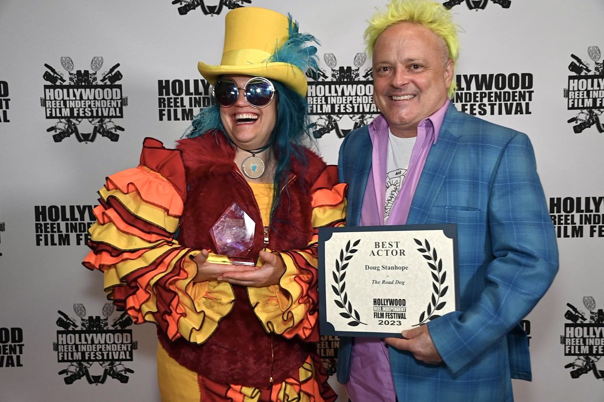 theroaddogmovie's tweet photo. The pictures from the HRIFF red carpet ceremony are out! Check out @bingobingaman, @gregchaille, the producers, and some crew &amp; cast on our website. 📸 

https://t.co/XsiY6f5EkZ

#BestPicture #BestActor #BestDirector #HRIFF #IndieFilm https://t.co/i9XM0BcD0j