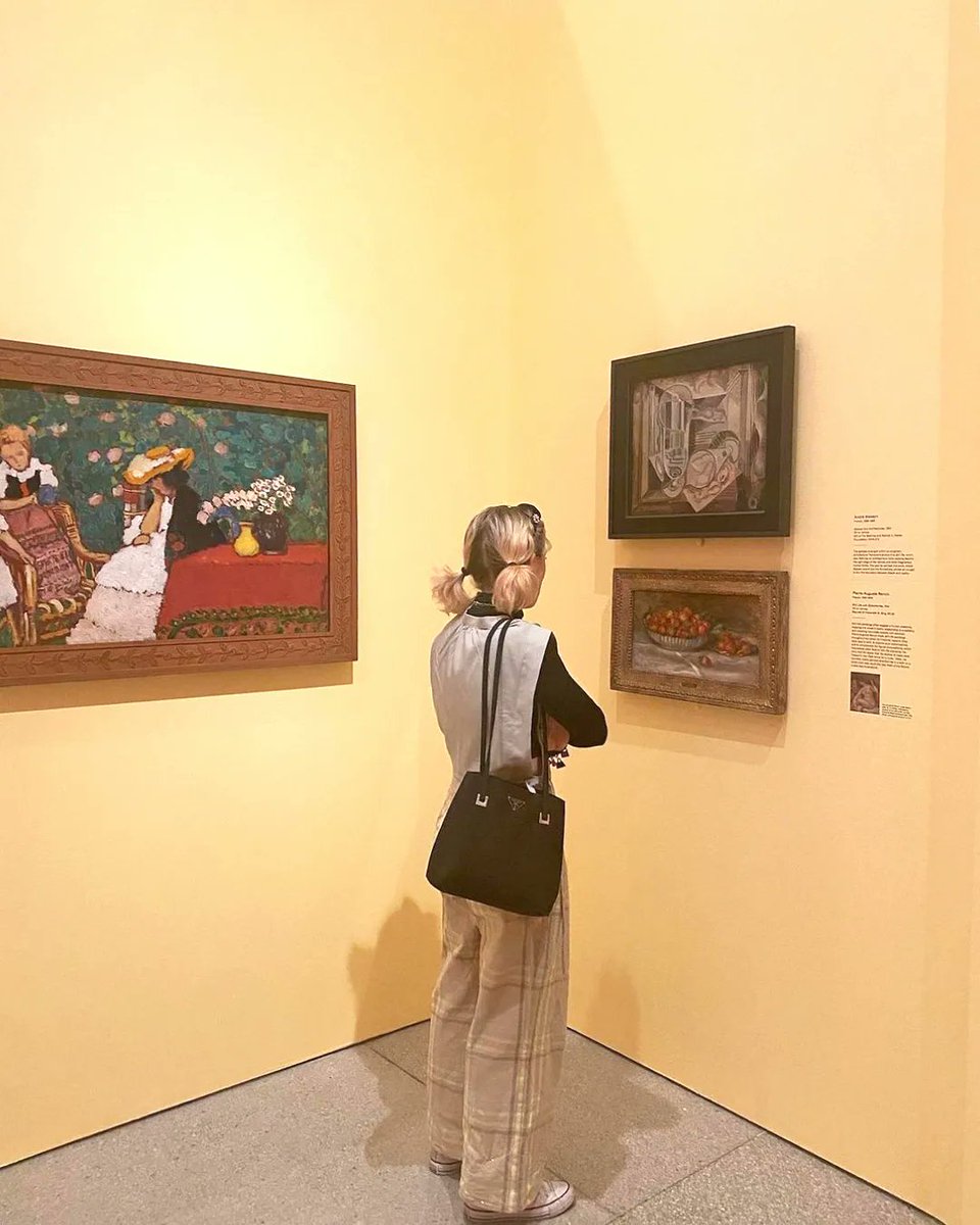 brooklynmuseum's tweet photo. Wishing you all a restful weekend! If you’re heading to #FirstSaturdaysBkM later, here are a few tips + tricks:

👉 First Saturday is free, but you must RSVP
👉 Tickets to #Couturissime purchased separately
👉 Coat check is first-come, first-served
👉 Masks are optional

#MyBkM https://t.co/P3jrk9I8Rm