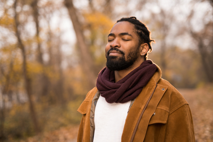 LowellGeneral's tweet photo. Anxious, Depressed? These Tips to Self-Care May Help.
(HealthDay News)  Many people are dealing with anxiety and depression. Worry, sadness, and trouble sleeping are just a few symptoms. 
Simple self-care ideas can lift a person’s mood. https://t.co/Uu2QIJjI4q https://t.co/ZZk2geQNhn