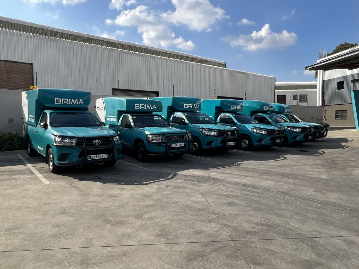 tshepomekoa's tweet photo. 18 YEARS ago on the 28 MARCH. This company was BORN with a Dream and a truck ‘the old lady’. What follows there after is a GREAT story. Please help me make it FAMOUS by hit like and retweeting.#Brimalogistics #eblackbox #the14yearstartup https://t.co/Ceej0vFRxf